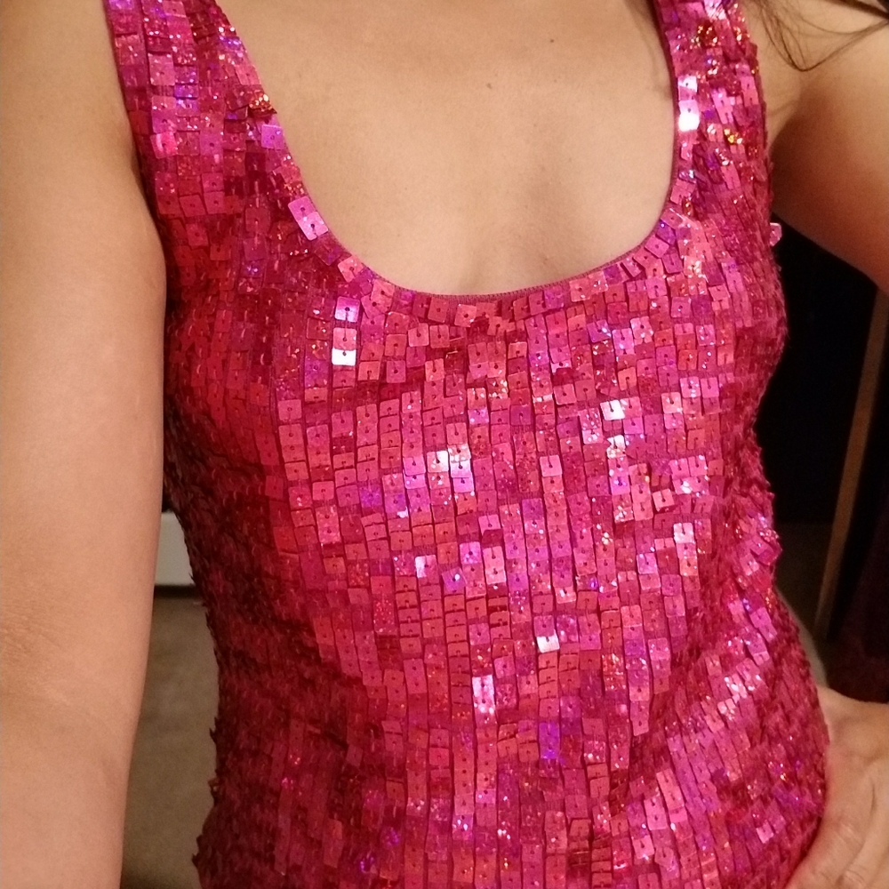 2 Vintage  sequence tops